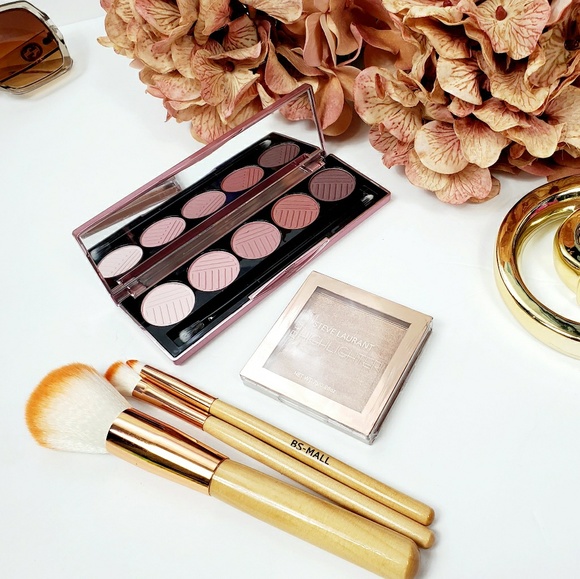 Sephora Other - Sephora bundle makeup eyeshadow highlights brush